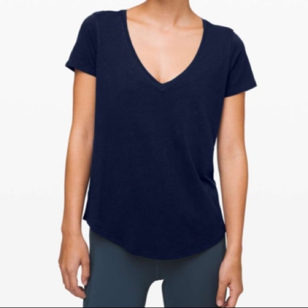 lululemon athletica Short Sleeve V-Neck Tee in Navy